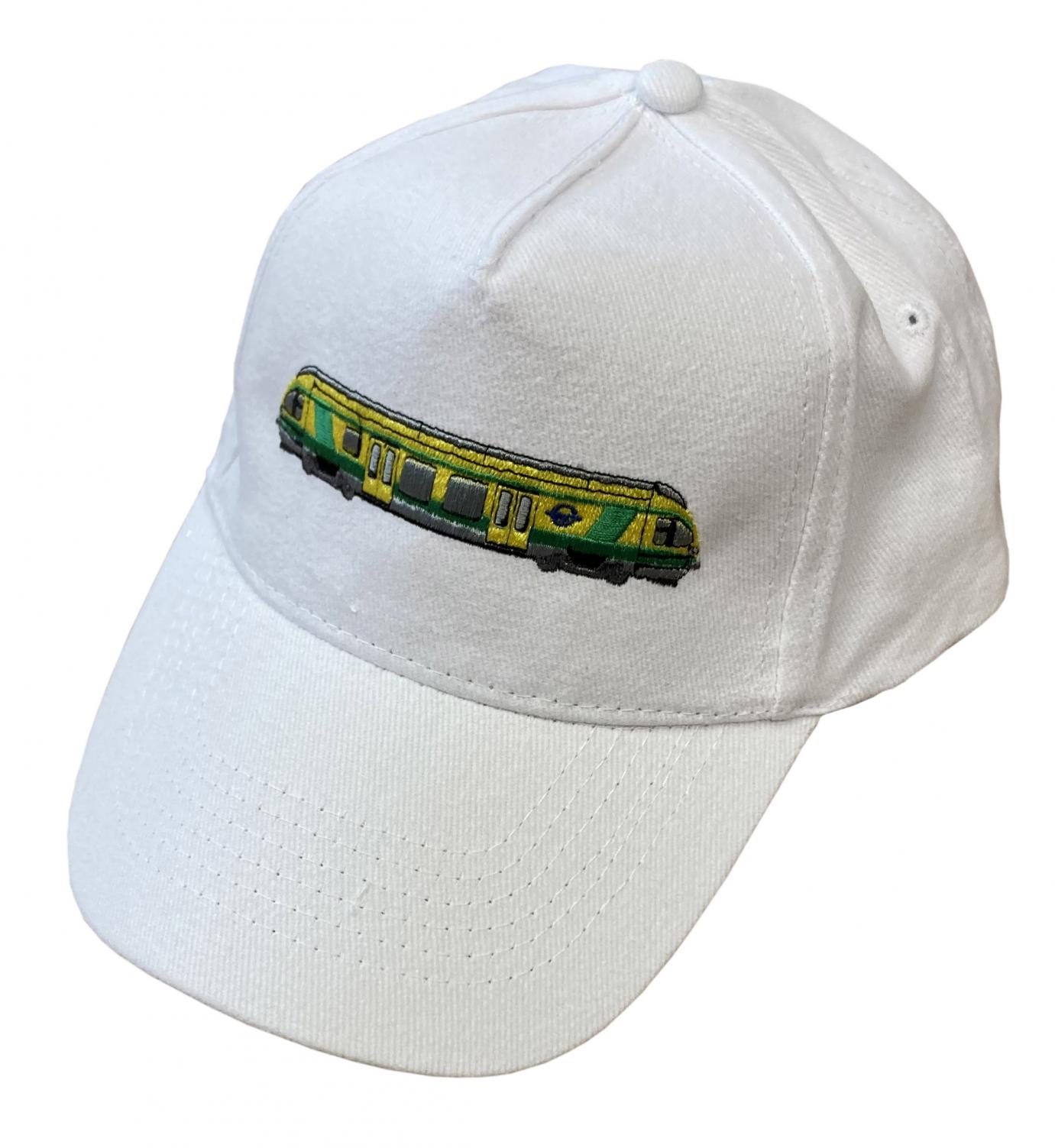 Fehér színű, felnőtt, tépőzáras, hímzett baseball sapka, FLIRT motorvonattal. 100 % pamut. Csak kézzel mosható, nem vasalható.