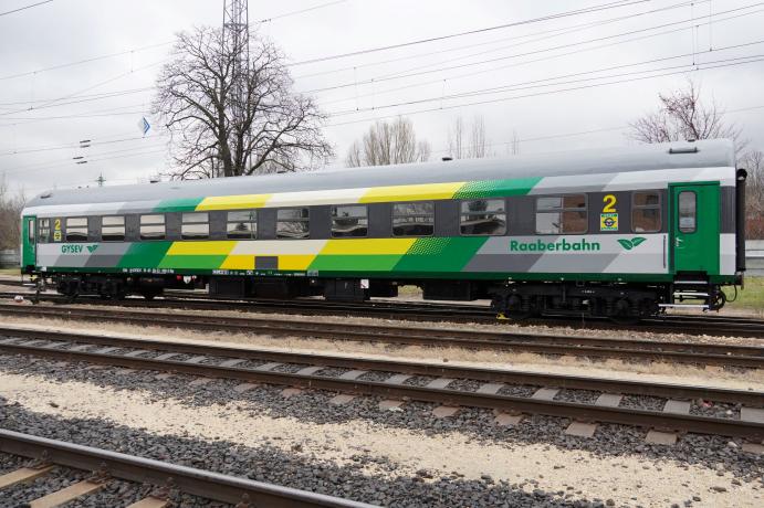 A fóliázott IC kocsi